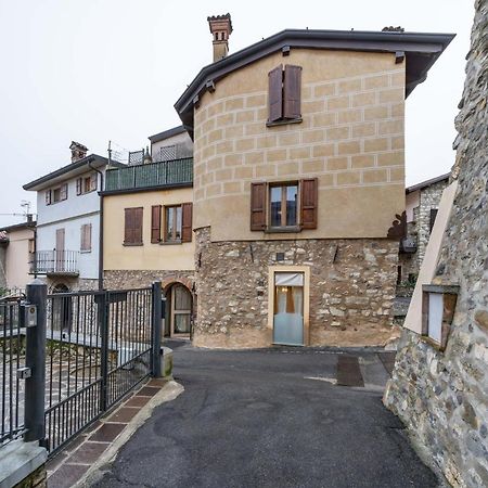 Le Chateau Franciacorta - By Host4U Apartment Colombaro  Exterior photo