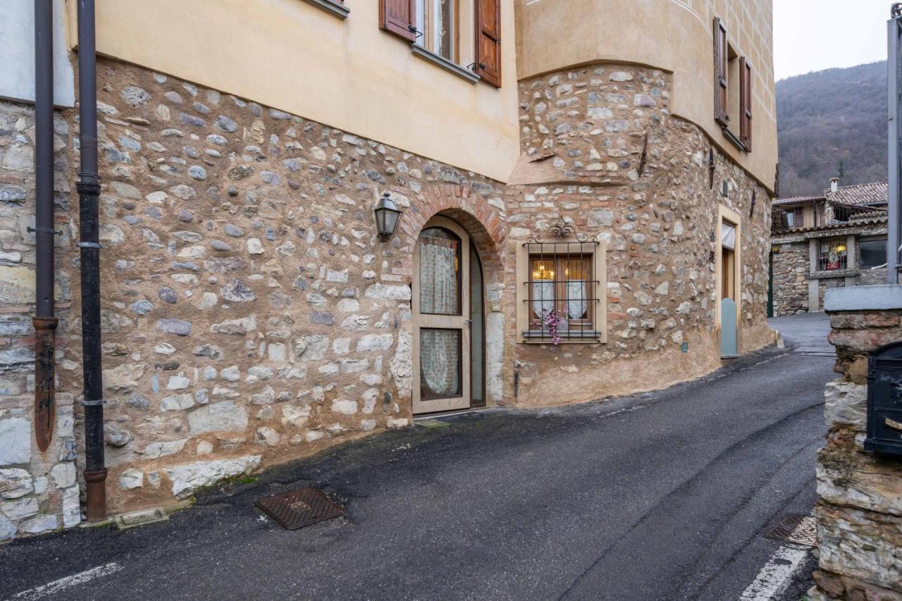 Le Chateau Franciacorta - By Host4U Apartment Colombaro  Exterior photo